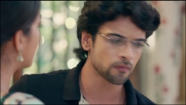 Badal Pe Paon Hai - 8th November 2024